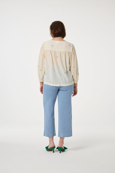 Bindi top