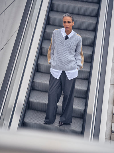 Beth Ottilli V neck knit