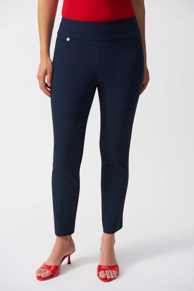 Textured jacquard crop pull on pants