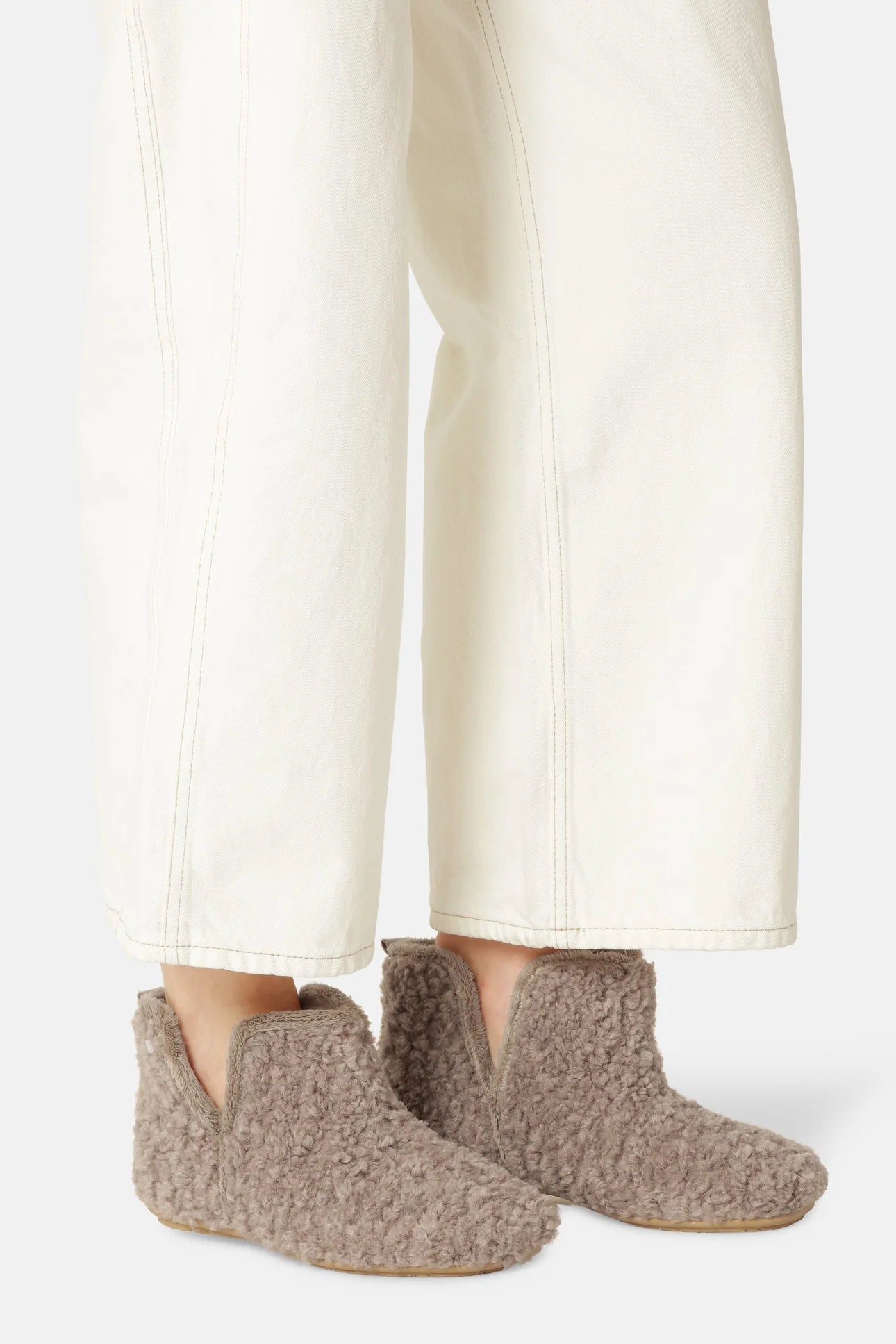 Cosy ankle boot in atmosphere wheat