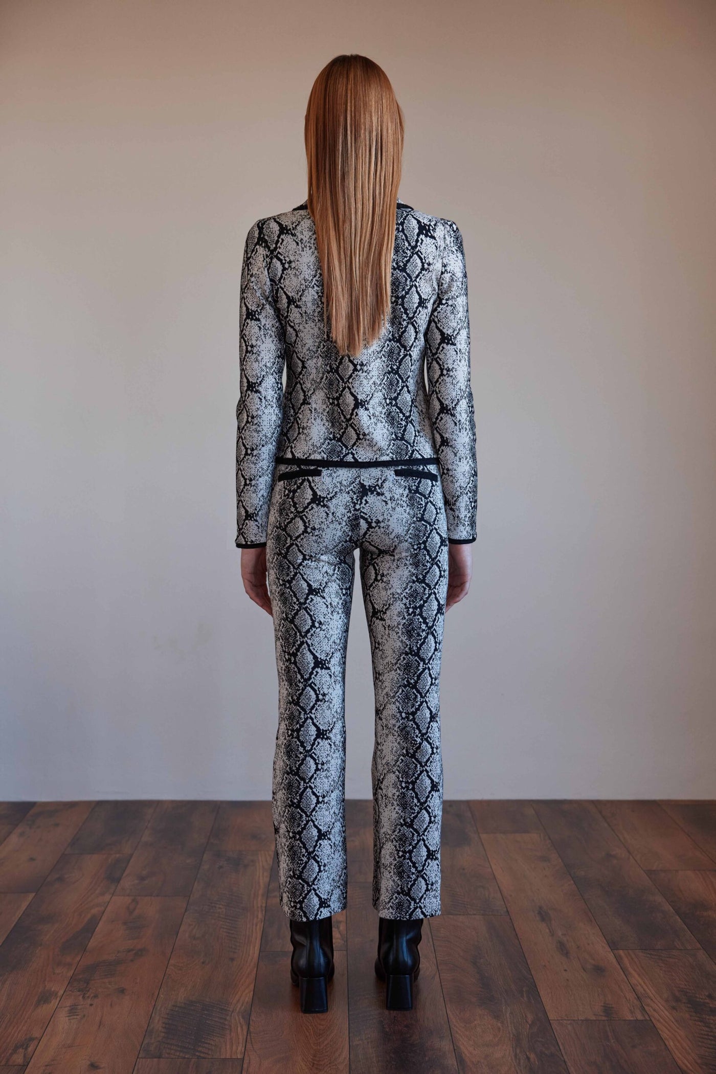 Arggido snake print suit