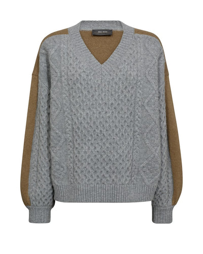 Beth Ottilli V neck knit