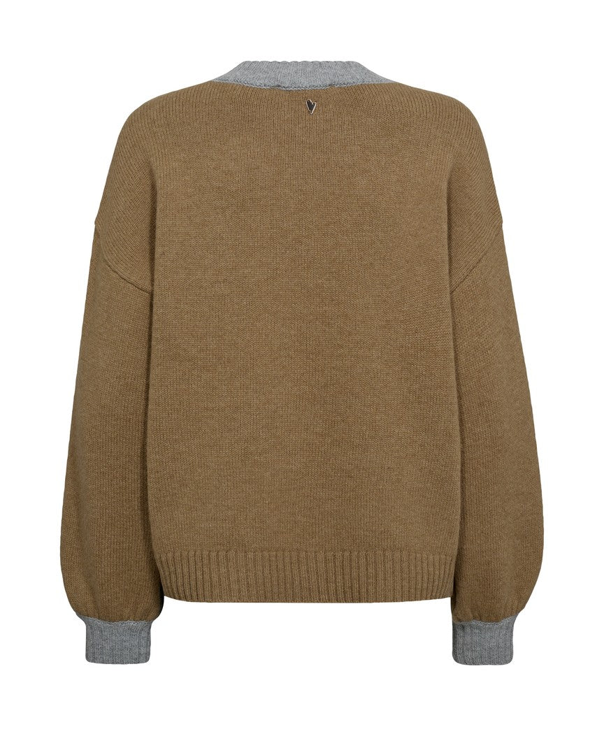 Beth Ottilli V neck knit
