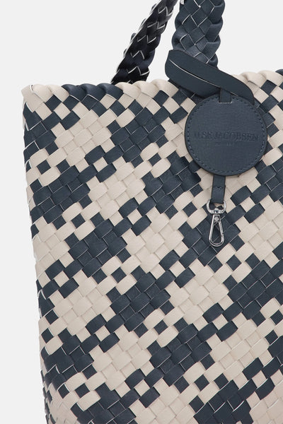 Houndstooth braided shopper in ombre blue/ light sand