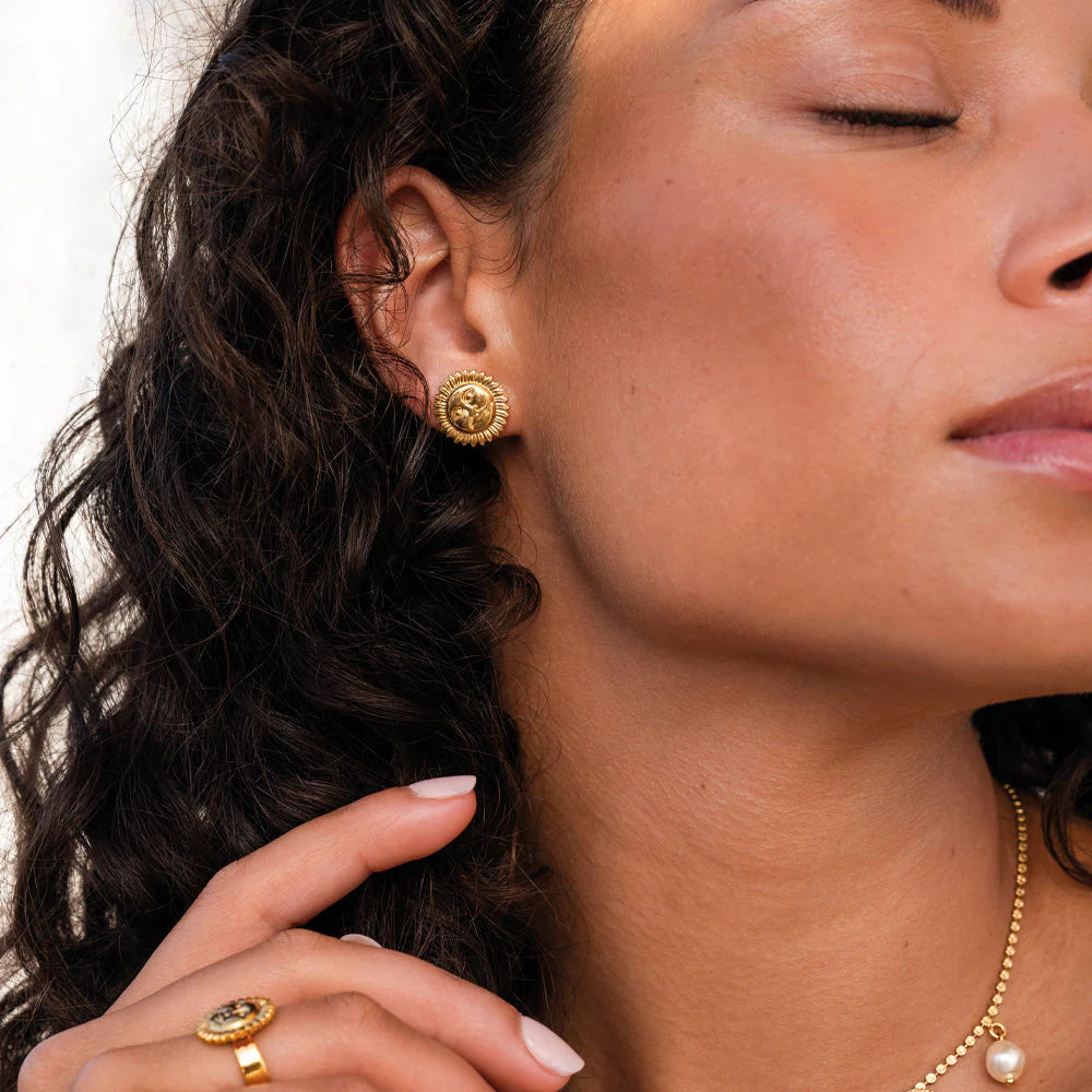 Apollo stud earrings